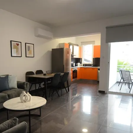 2 Bdr Flat St Lazaros -arsinoe Lárnaka